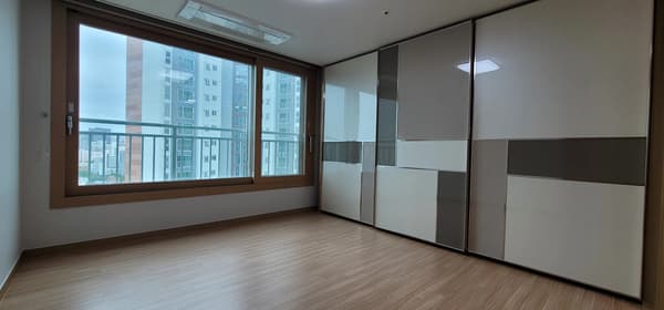 3BR, 2BA, Near Sogang Univ, and close to Yonsei, Ewha, Daeheung subway station. фото 3