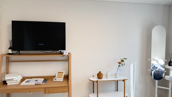 Pet, 1BR, 1BA, ARC, Rent Free for a year contract. Foto 3