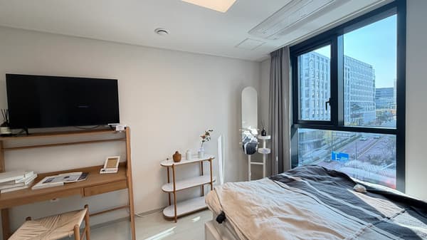 Pet, 1BR, 1BA, ARC, Rent Free for a year contract. Foto 4