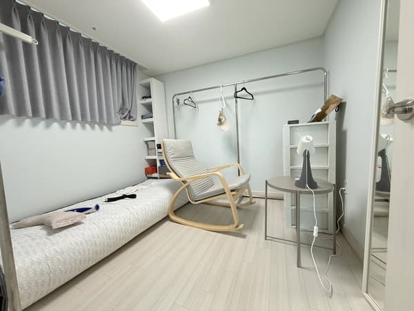 Neubau, 3 Minuten zu Fuß vom Bahnhof Sinchon, separate Einzimmerwohnung + Duplex, einziehbar, Erdgeschoss Foto 5