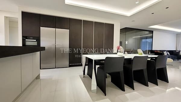 Villad Geurium W – A Premier Luxury Home in the Celebrity Village Where Singers and Actors Reside photo 4