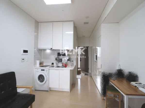 Move-in Ready Urban Studio in Central Gangnam | All-Inclusive Living & Expat Pap 사진 5