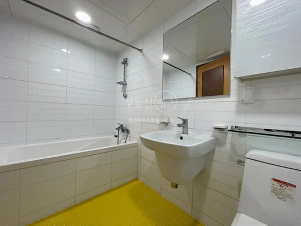 A 3-Bedroom Villa in the Korean Historic Area Foto 5