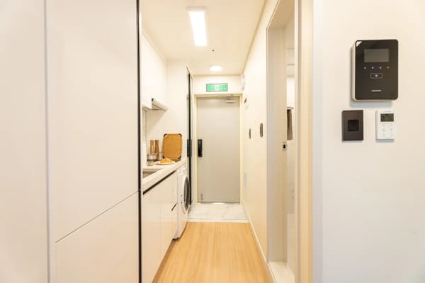 [ARC possible] Furnished Studio Apartment with City view near Gangnam Station photo 5