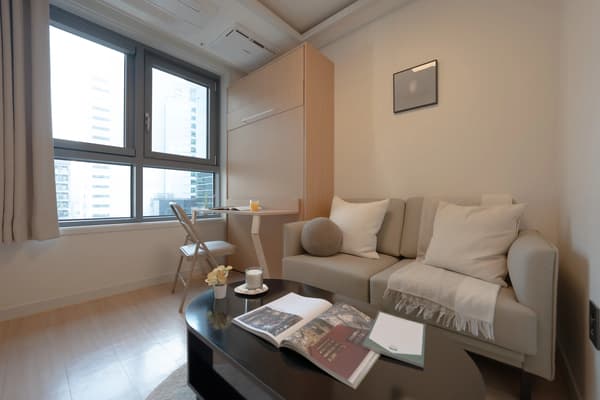 [ARC possible] Furnished Studio Apartment with City view near Gangnam Station photo 3