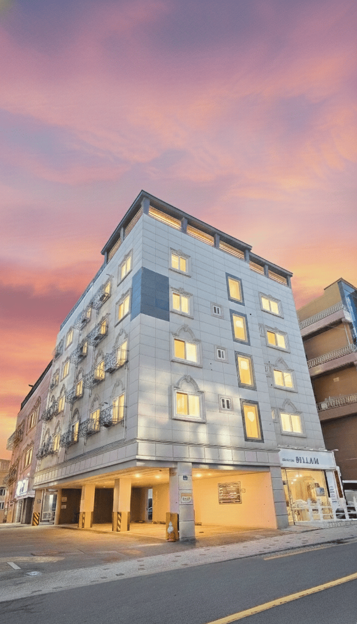 Commercial Building with 9% Yield, Backed by 100,000 Samsung Semiconductor Employees photo 2