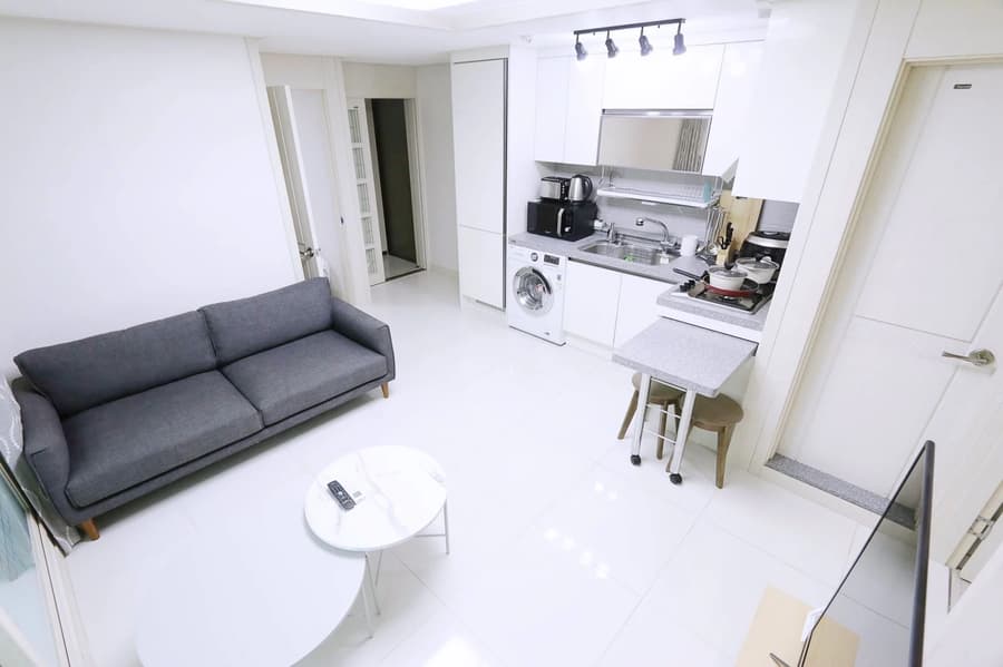 Small deposit and all furnished house in Seoul 2