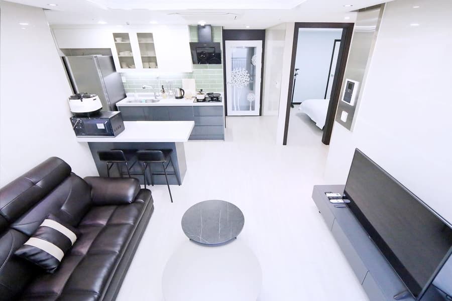 Small deposit and all furnished house in Seoul 2