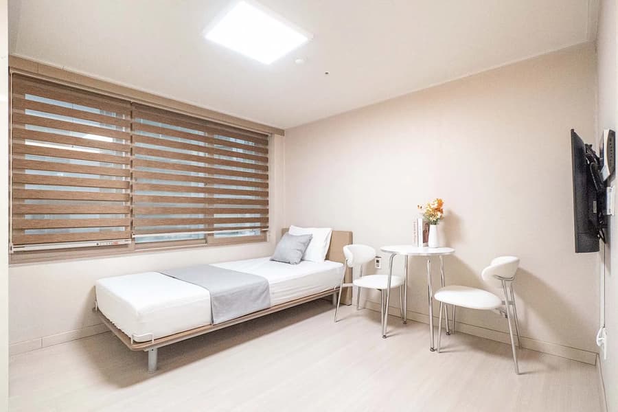 Small deposit and all furnished house in Seoul 2