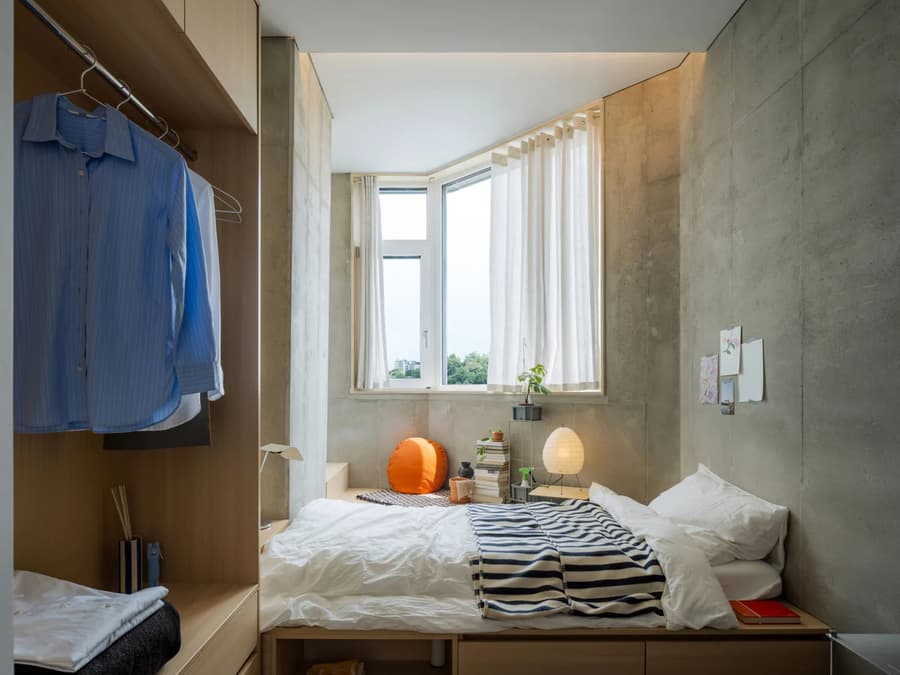 Newly Built, 3-Minute Walk to Sinchon Station, Shared Living Room and Bathroom. Suitable for 3-4 Person Households 1