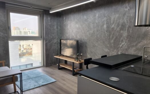 Modern & Stylish | Fully-Furnished | 🚇 5-Min Walk to Yeoksam station.
