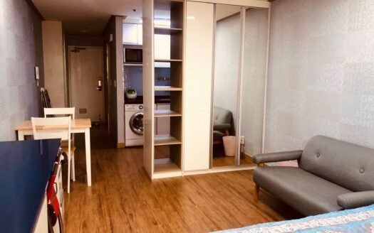 Fully Furnished, Pet Friendly, Near to Ewha, Sogang And Yonsei.