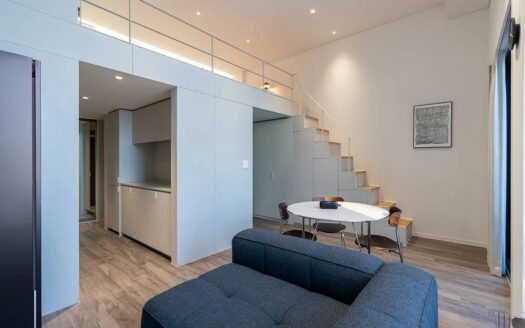 Loft Style, Three Friends can each sleep separately. Fully Furnished.