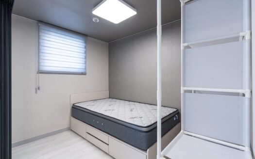1.5BD, Fully Furnished, Near Ewha, Yonsei, Sinchon, NO Terrace.