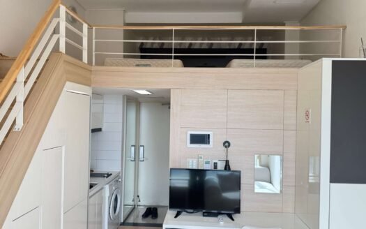 A Loft, Near Shinnonhyun Station, Low Deposit.