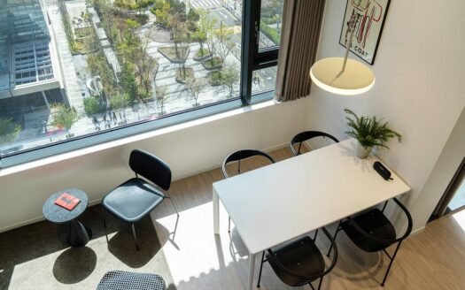 Loft, and 1BD in the 1st Floor.