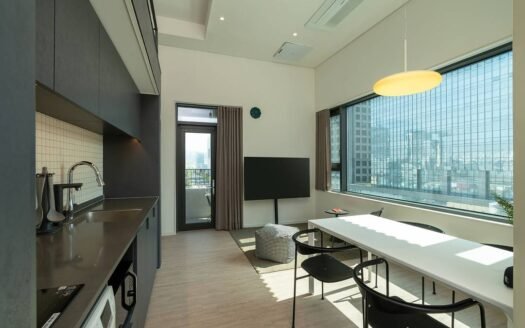 Loft, and 1BD in the 1st Floor.