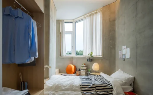 Community Type, Brand New, Near Sinchon, Yonsei, Sogang. 5M won Deposit.