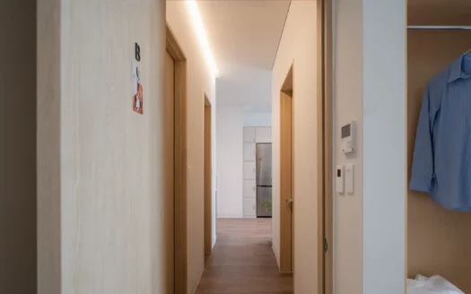 Community Type, Brand New, Near Sinchon, Yonsei, Sogang. 5M won Deposit.