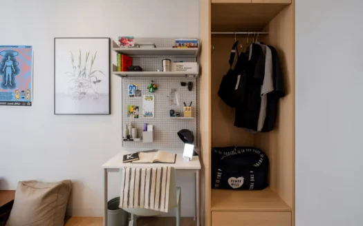 Compact Type, Brand New, Near Sinchon, Yonsei, Sogang. 5M won Deposit.