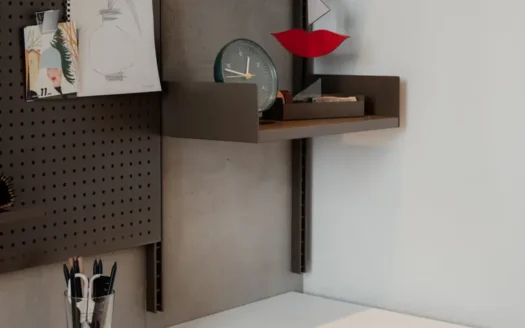 Community Type, Brand New, Near Sinchon, Yonsei, Sogang. 5M won Deposit.
