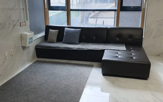 Fully Furnished, 1BR, Short-term, Low Deposit, Near Shinnonhyun station.