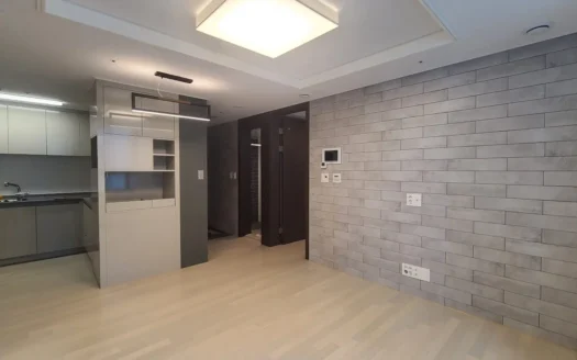 2BR, 1BA, 54m2, Available immediately.