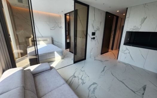 New Luxury Apartment with Spa, Sauna, and Swimming Pool