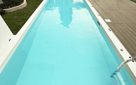 High-End Luxury Apartment with a Rooftop Swimming Pool in the Heart of Gangnam