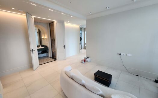 New Luxury Apartment Near Gangnam Station — Spacious Living Room, Two Bedrooms, and Private Terrace