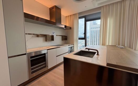 Luxury Full-Option Apartment in the Trendiest Area of Sinsa–Apgujeong