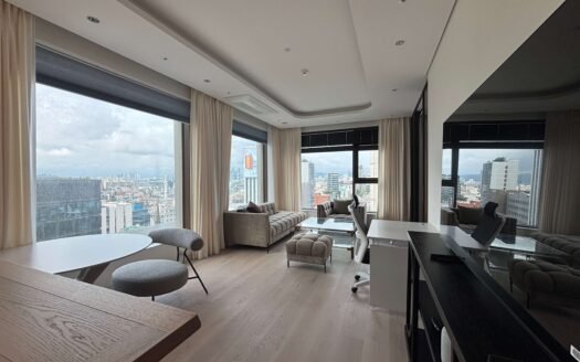 Luxury Full-Option Apartment in the Trendiest Area of Sinsa–Apgujeong